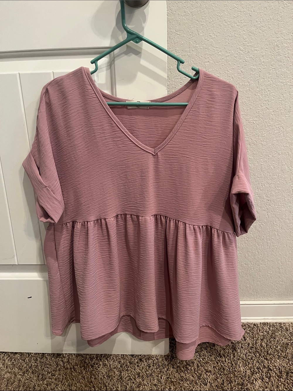 entro Dusty Rose V-Neck Peplum Tunic